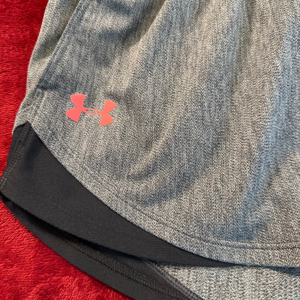 Under Armour Play Up 2.0 Womens Shorts Gray Heather Pink Logo Waistband Small